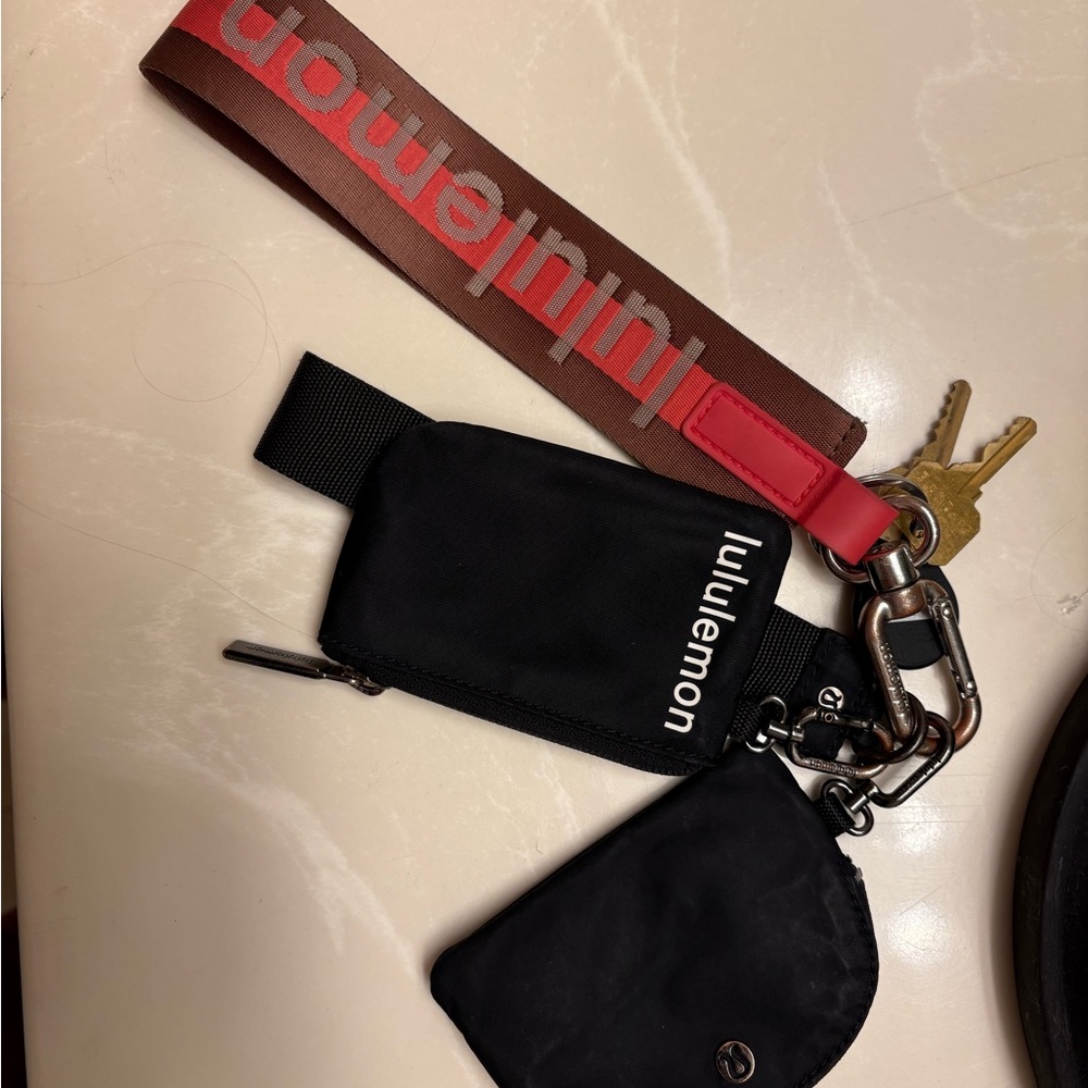 lululemon athletica wristlet and keychain